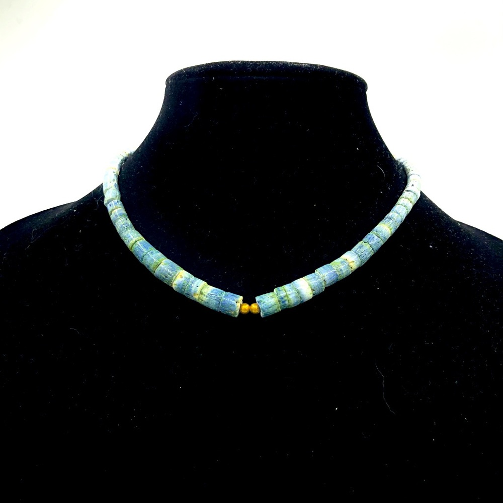 Cool resin beaded choker